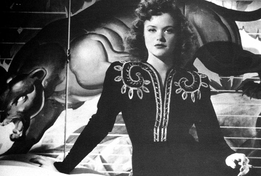 Cat People (1942) - Classic Horror Movie Review
